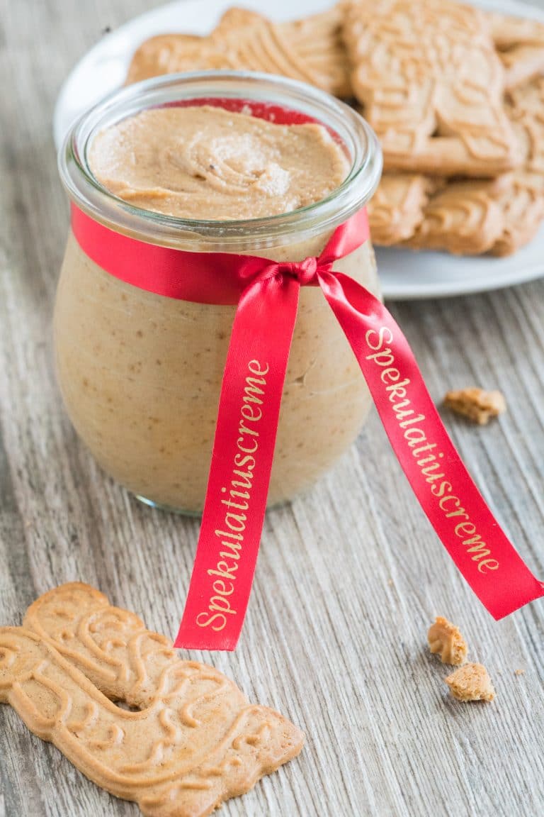 Easy Homemade Speculoos Cream