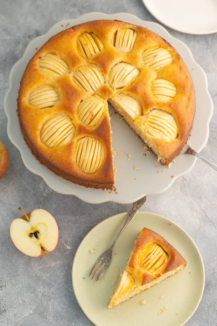 apple cake from top