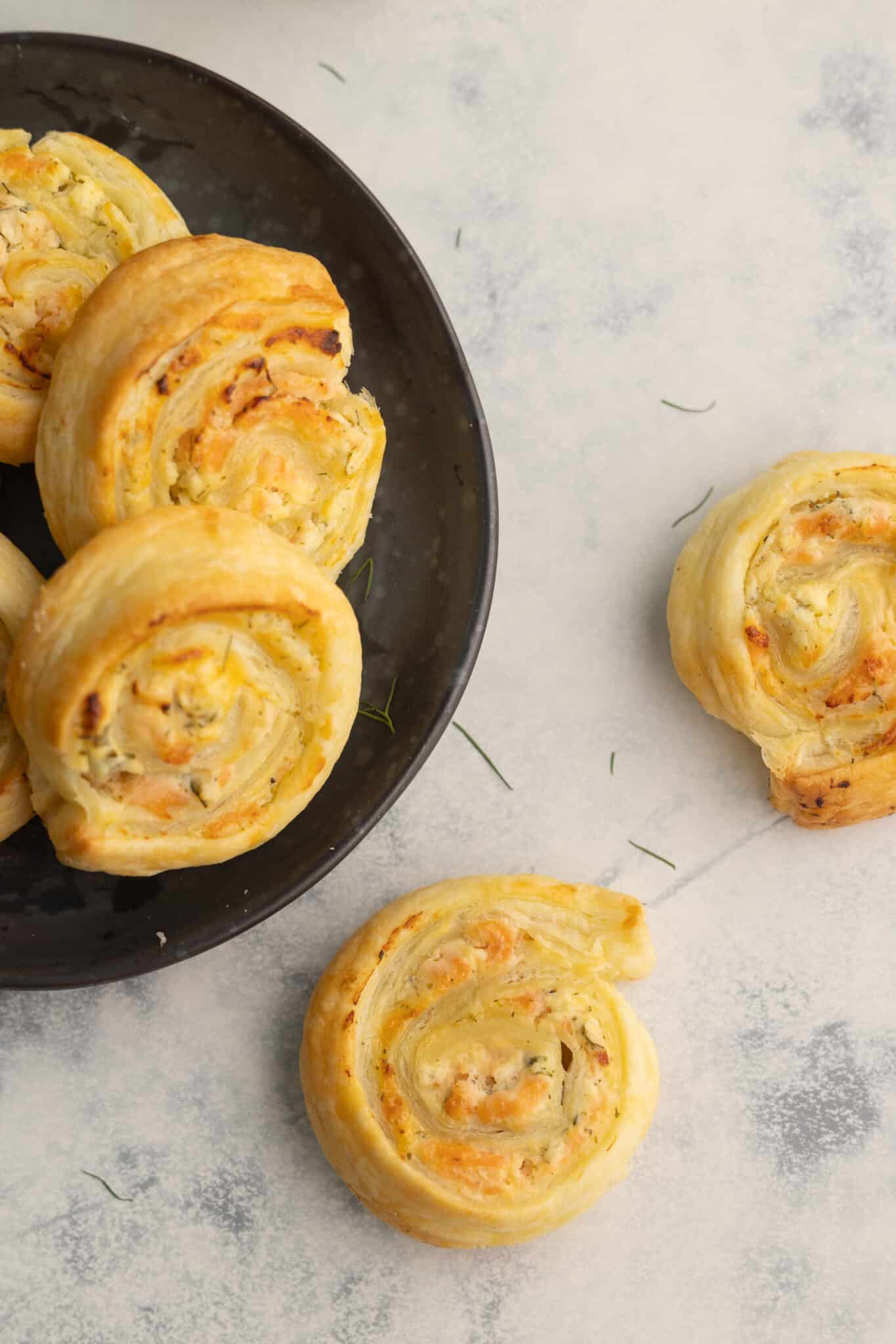 party-snack-puff-pastry-rolls